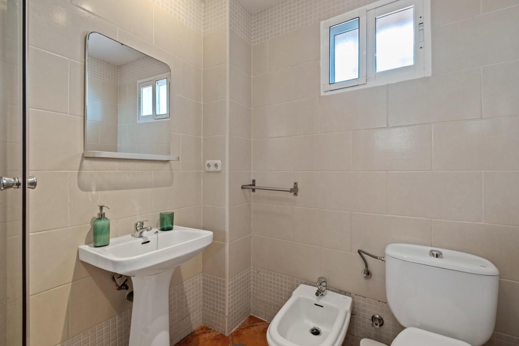 Apartamento Frente A La Playa Malaga Bagian luar foto